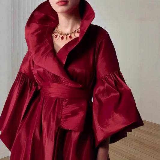 Damen Elegante Wickeljacke mit voluminösen Ärmeln und modernem Kragen Merchesia