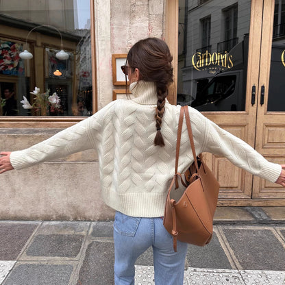 Damen gemütlicher Pullover mit hohem Kragen und Kabelstrick Merchesia