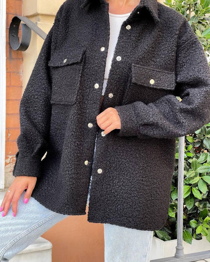 Damen Kuschelige Fleecejacke mit aufgesetzten Taschen und Knopfleiste Merchesia