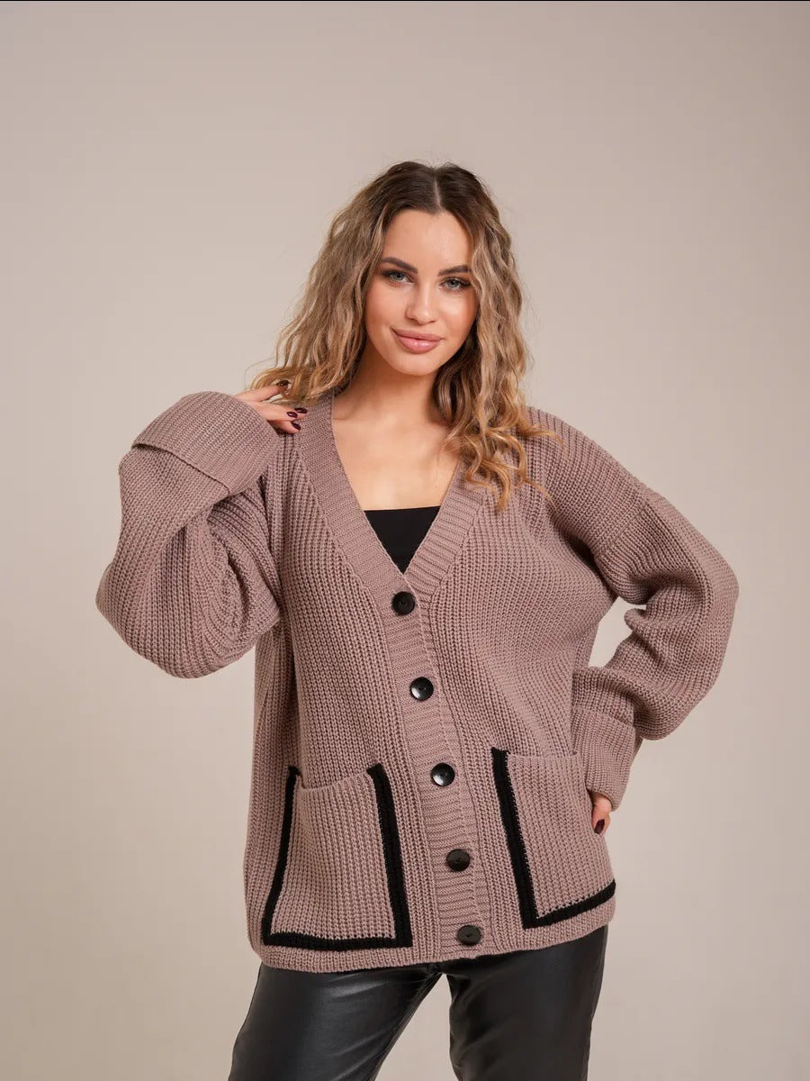 Damen gemütlicher Strickcardigan mit großen Taschen und dekorativen Knopfdetails Merchesia
