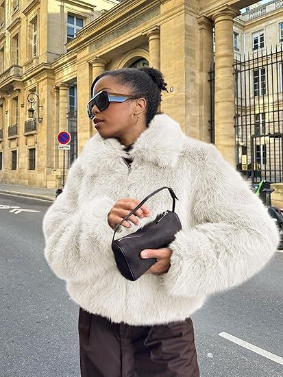 Damen Designer Kunstfelljacke Merchesia