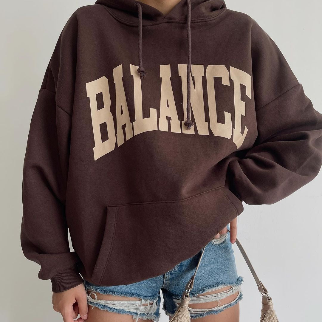 Damen Oversized Kapuzenpullover mit auffälligem Logo Merchesia