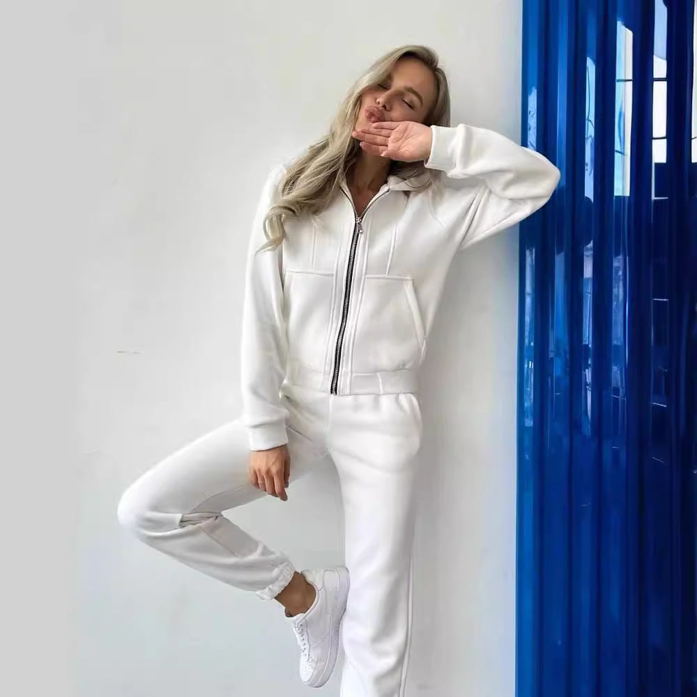 Damen modischer Hoodie mit schlanker Passform und praktischen Taschen Merchesia