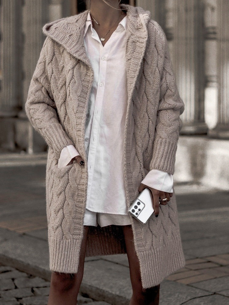 Damen Grobstrickkarte mit eleganter Maschenstruktur und praktischen Taschen Merchesia