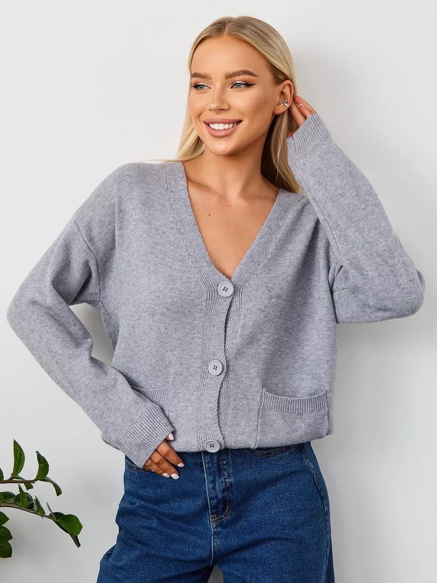 Damen Kuscheliger Cardigan mit V-Ausschnitt und praktischen Taschen Merchesia