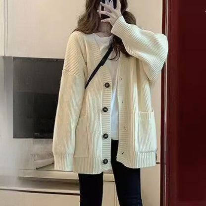 Damen Großer Strickcardigan mit praktischen Taschen und tiefem V-Ausschnitt Merchesia