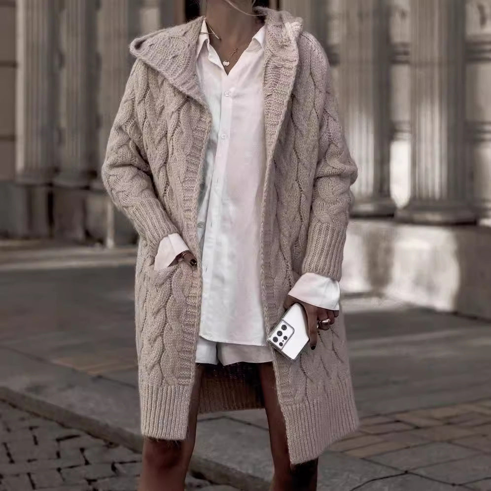 Damen Grobstrickkarte mit eleganter Maschenstruktur und praktischen Taschen Merchesia