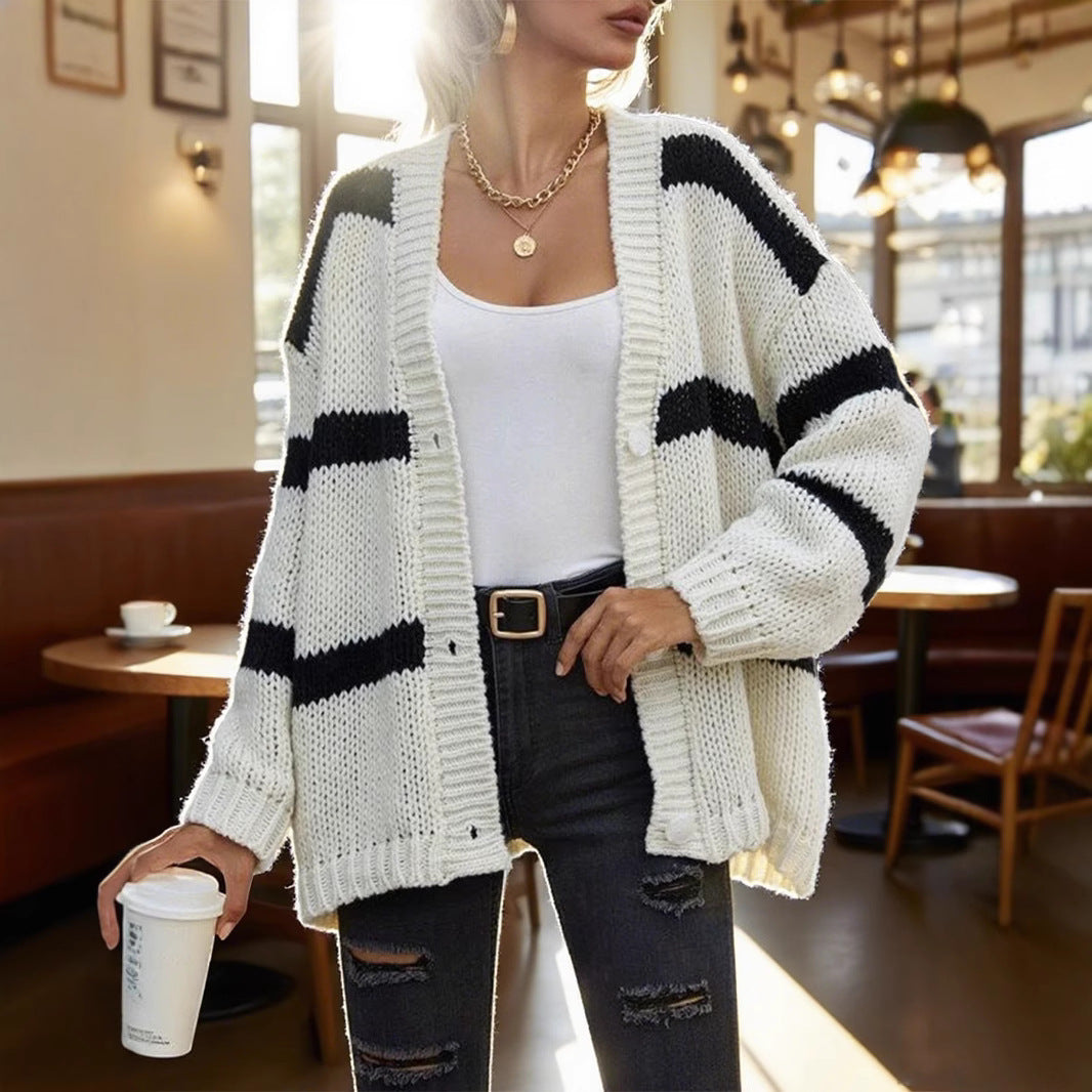 Damen Grobstrickjacke mit modischen Streifen Merchesia