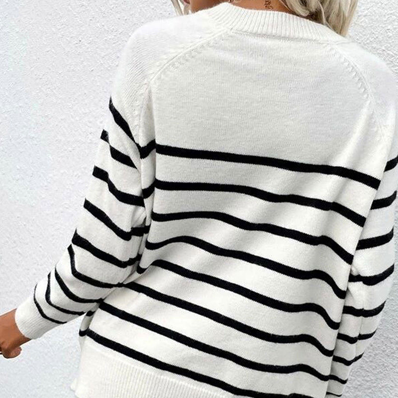 Damen modischer Streifenpullover mit Herzdetails Merchesia