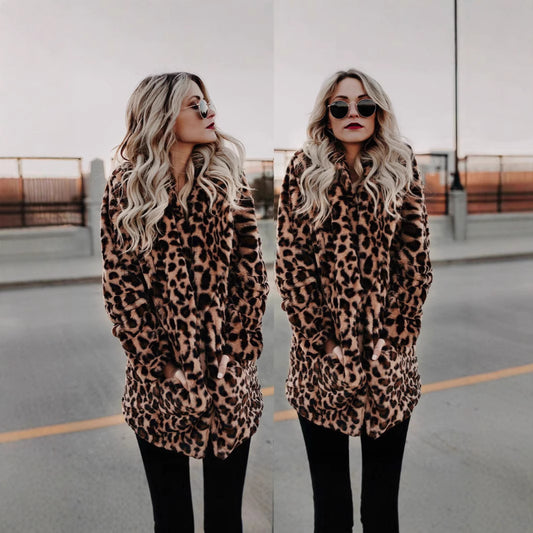 Damen Luxuriöser Kunstpelzmantel im exotischen Leopardenmuster Merchesia