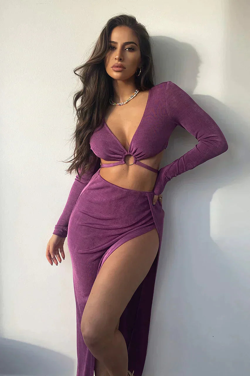 Merche-Ausschnitt mit langen Ärmeln und Schlitz für einen eleganten Sommer-Look