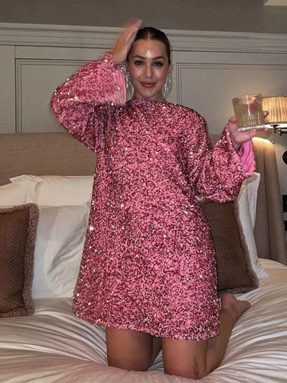 Fühlen Sie sich strahlend mit diesem Mini-Abendkleid