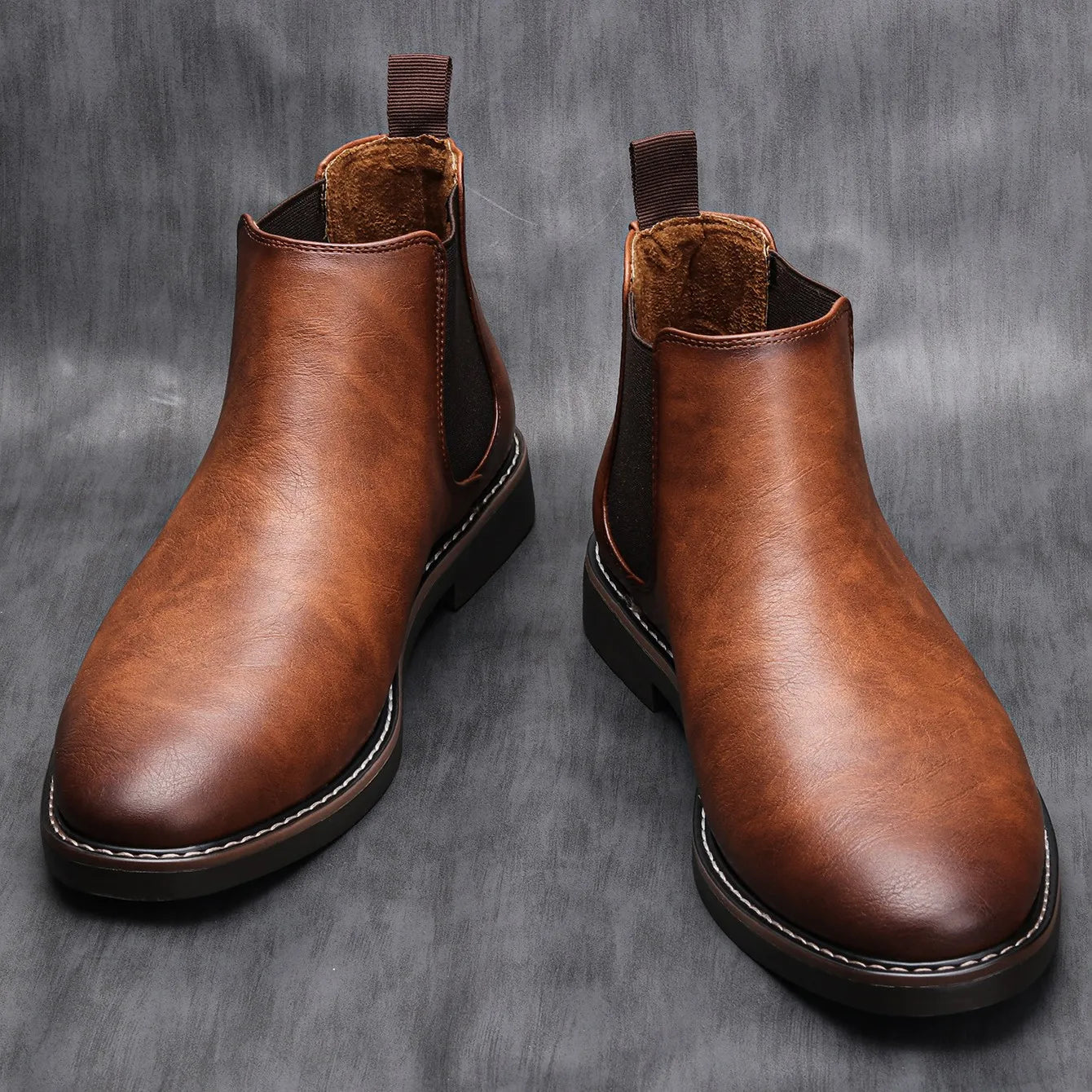 WW | Zeitlose Leder-Stiefeletten
