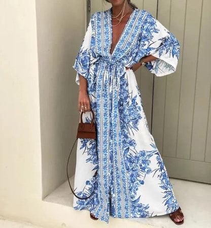 – ethno-bedrucktes kleid im boho-maxi-stil