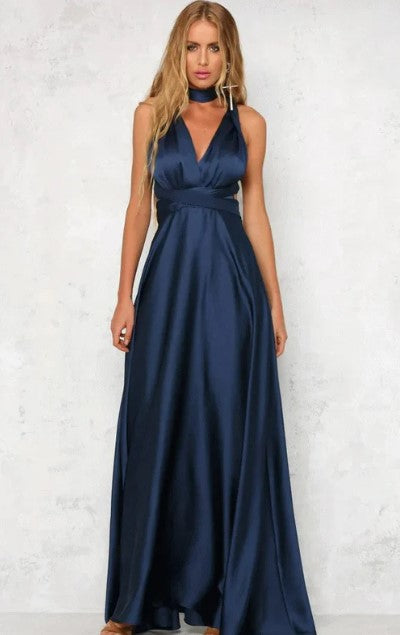 – ärmelloses satin-maxikleid mit v-ausschnitt und schmaler taille
