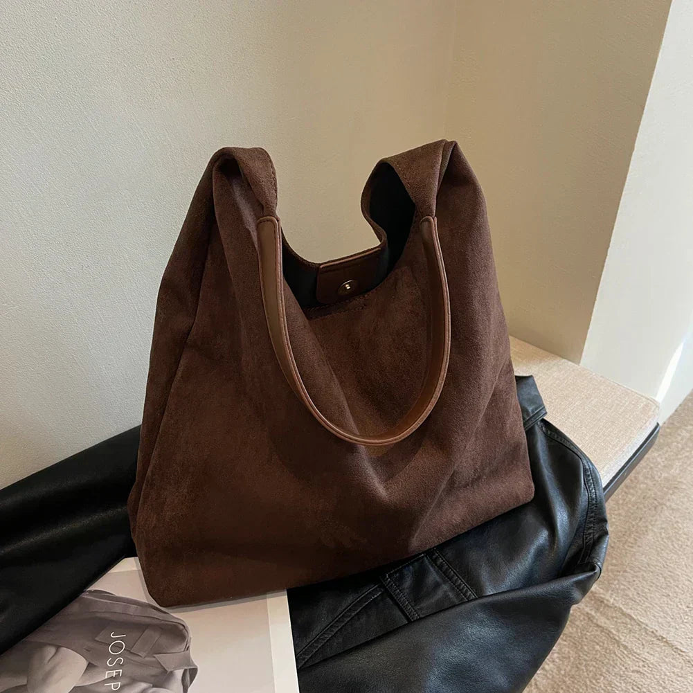 WW | Zeitlose Wildleder Schultertasche