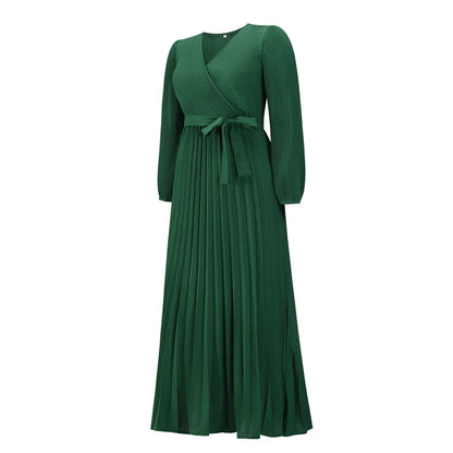Langärmliges Plisseekleid in Maxilänge mit Taillenband
