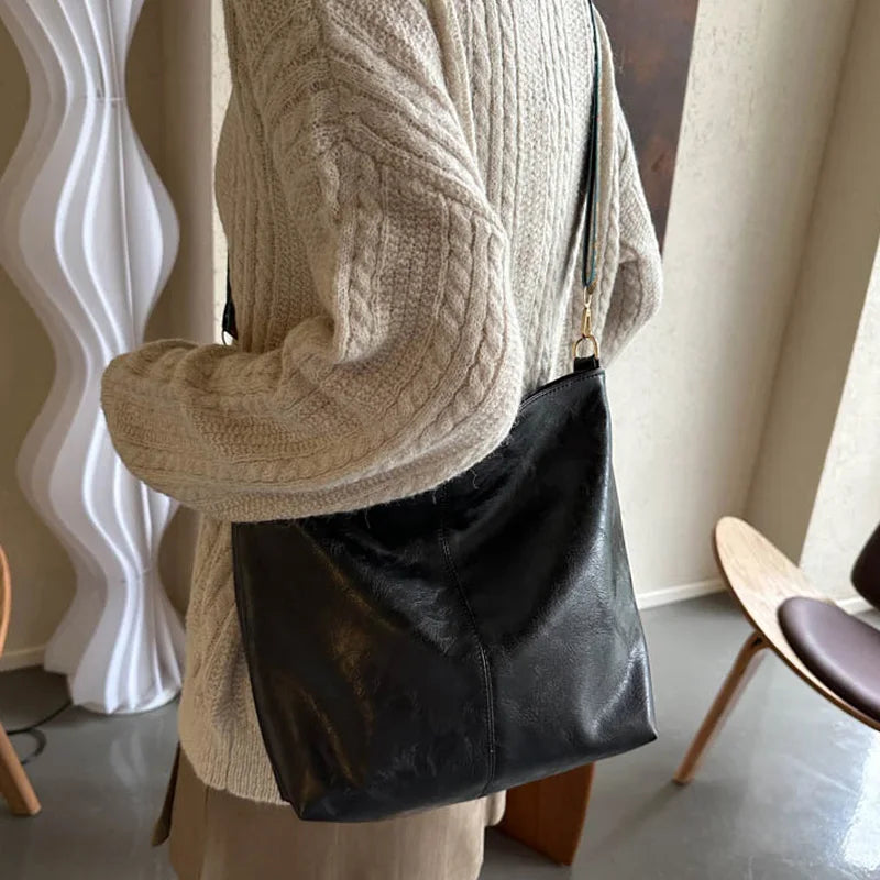 WW | Weinlese Ledergurteltasche