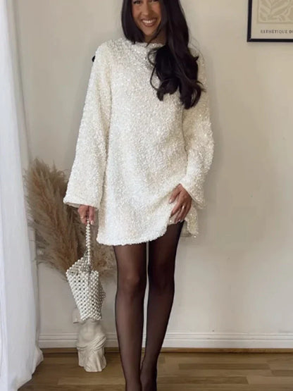 Fühlen Sie sich strahlend mit diesem Mini-Abendkleid