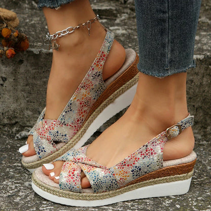 Orthopädische Keilsandalen in verschiedenen Farben