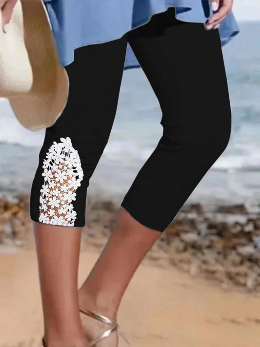 Merche Spitzen-Caprihosen - Strandmode Sommerhose Floral