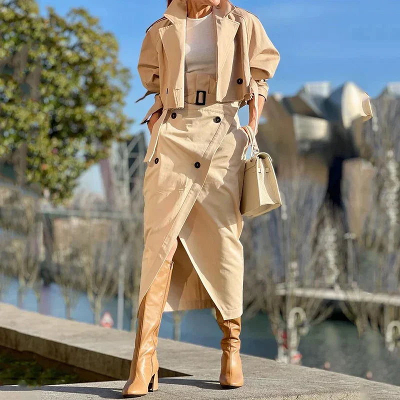 Merche Cropped Jacke mit V-Form Rock in Uni Farbe