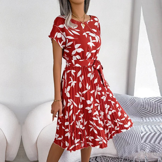 – blaues sommerkleid mit blumenmuster