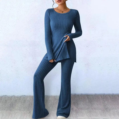 Merche stickat stretchigt set i enfärgad design