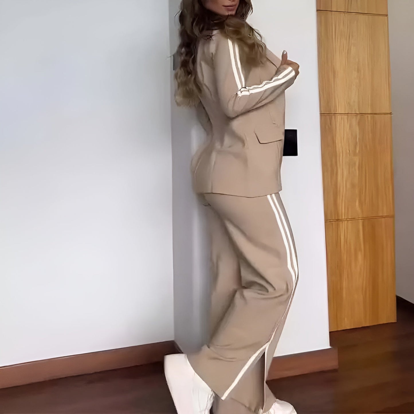 WW | Blazer Und Weite Hosen