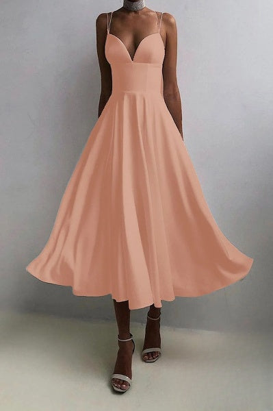 Damen-Maxikleid mit V-Ausschnitt, Rückenfrei, Gestuft