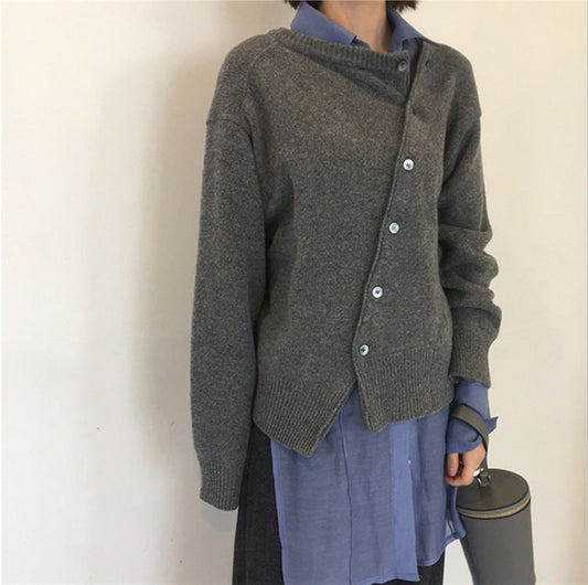 WW | Weiche Kaschmirstrickjacke Mit Diagalem Knopfverschluss