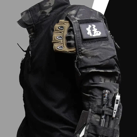 Zweiteiliger Armeeanzug