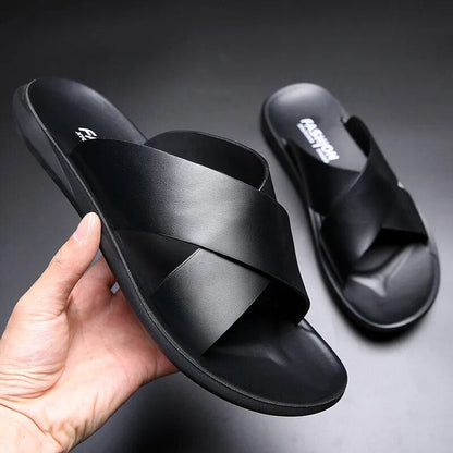 Bequeme rutschfeste Ledersandalen