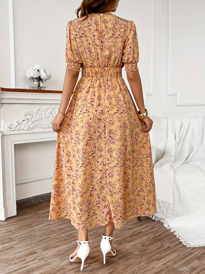 – kleid mit blumendruck und rundhalsausschnitt für frühling und sommer