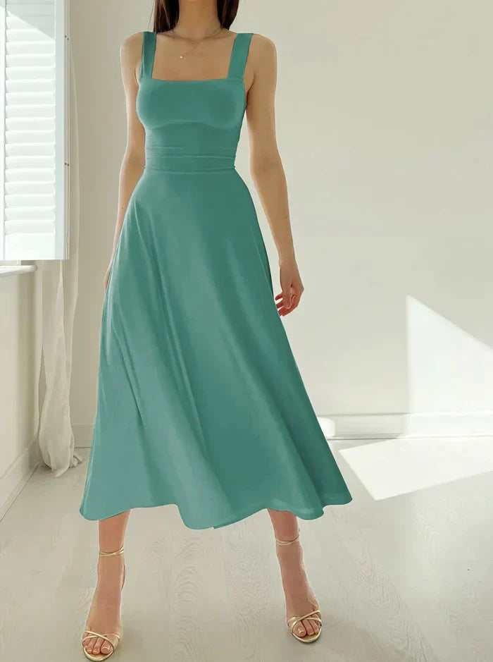 Einfaches Kleid für Damen