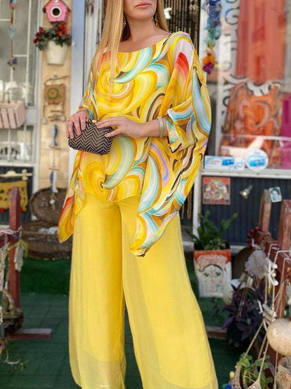Merche Sommeranzug aus buntem Chiffon mit Rundhalsausschnitt und bedrucktem Muster