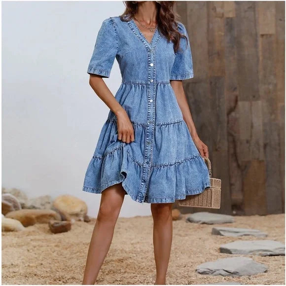 Chambray-Minikleid mit Rüschen und Knopfleiste aus Denim