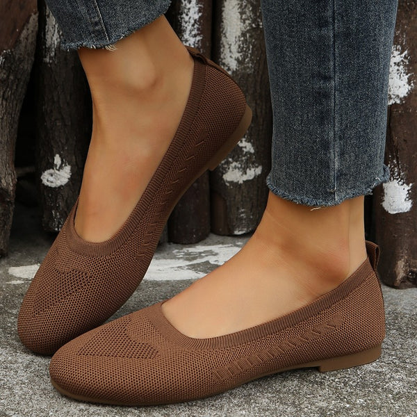 Atmungsaktive orthopädische Schuhe mit niedrigem Absatz und korrigierender Funktion