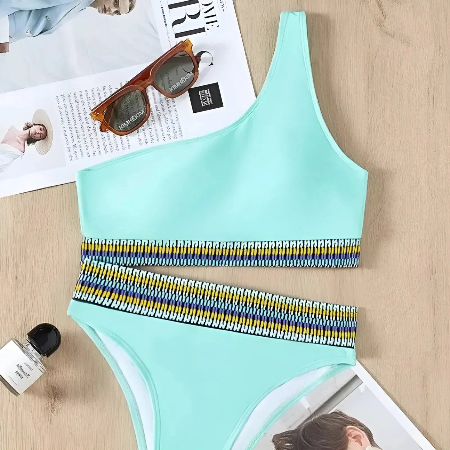 Ein-Schulter Bikini Set