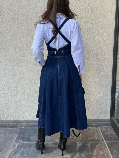 Elegantes Denim-Maxikleid mit Riemen
