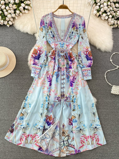 Einreihiges bedrucktes Kleid mit V-Ausschnitt