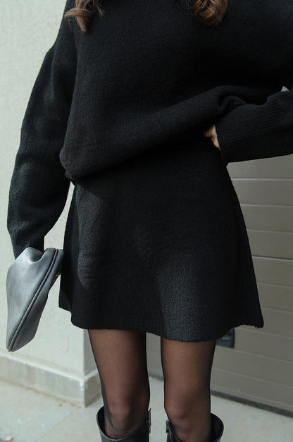 WW | Zweiteiliges Strick Satz Für Damen Mit Pullover Und Rock