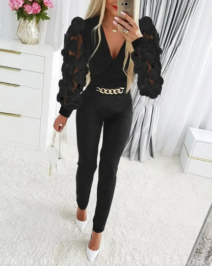 Merche Jumpsuit mit schmalen transparenten Ärmeln und Hohlraumdruck