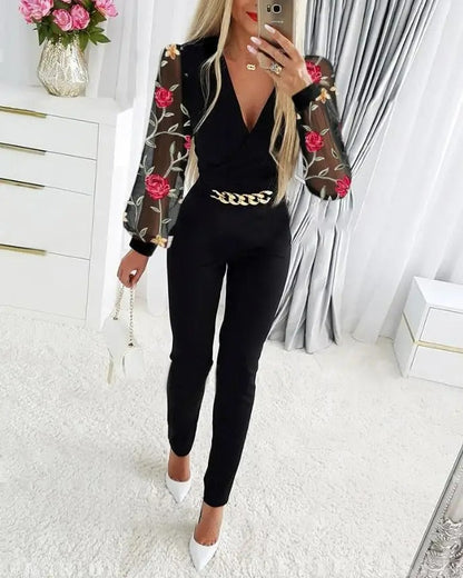 Merche Jumpsuit mit schmalen transparenten Ärmeln und Hohlraumdruck