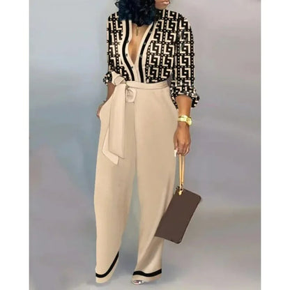 Merche im Business Stil mit Patchwork Muster und Gürtel